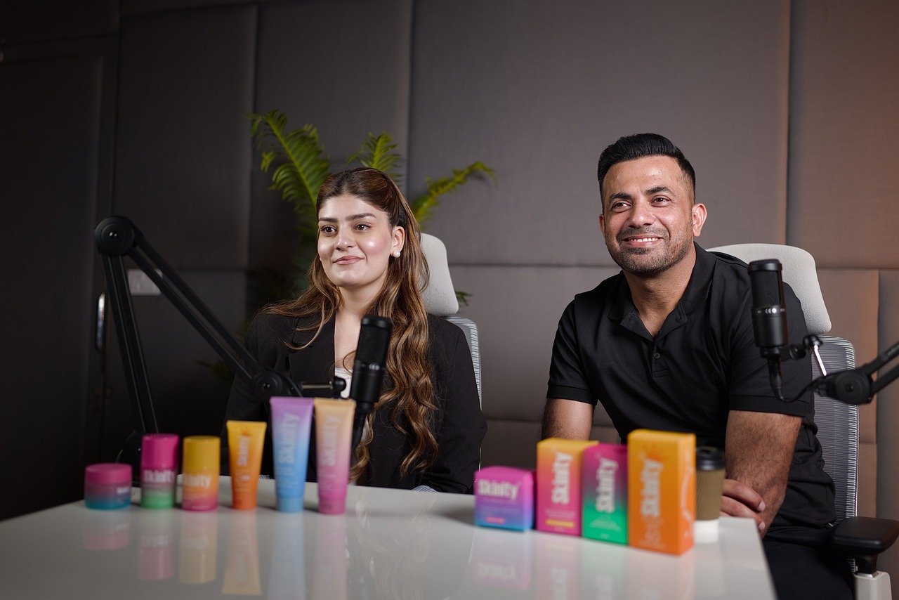 富甲封神传：海沧注册公司代理电话