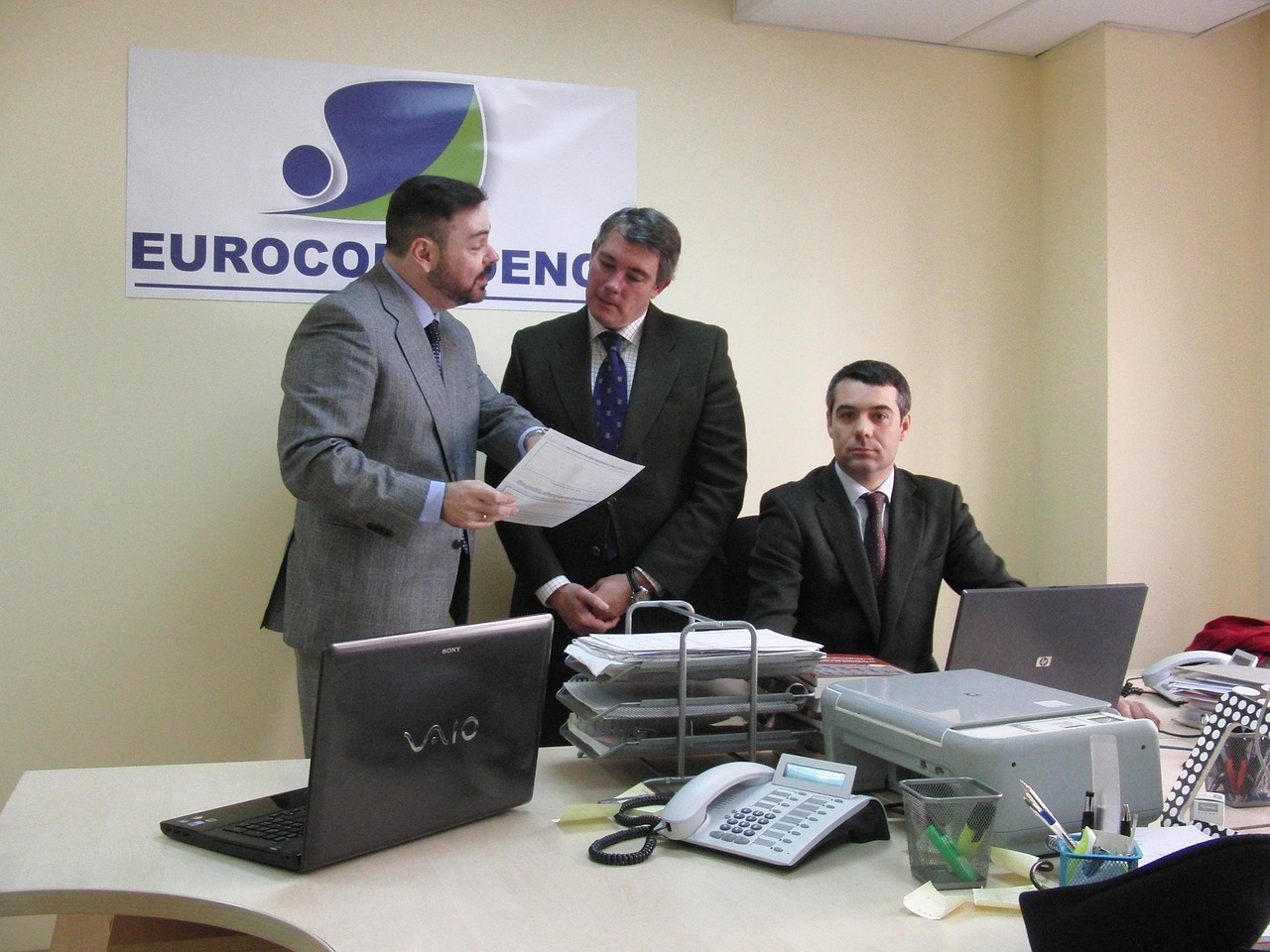 如何评估不同游戏技术支持辅助软件的性能