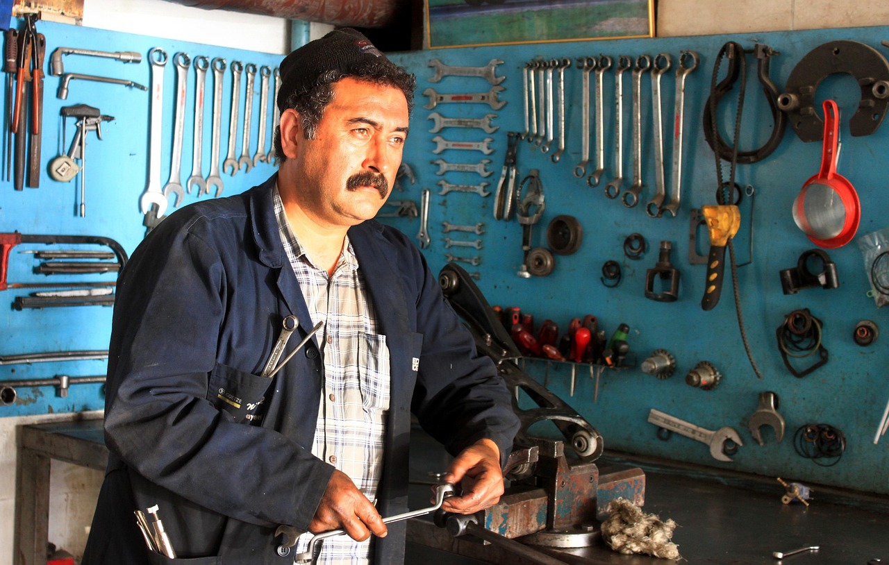 蝙蝠代实名实名账号：爱上平台代理